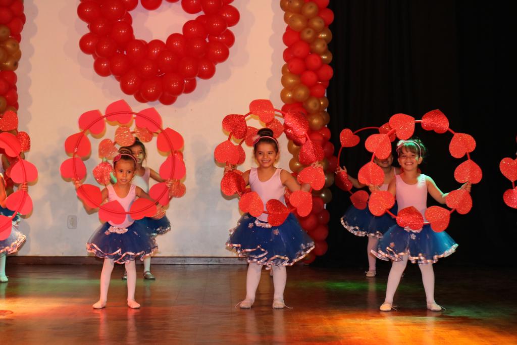 HOMENAGEM MÃES - BALLET