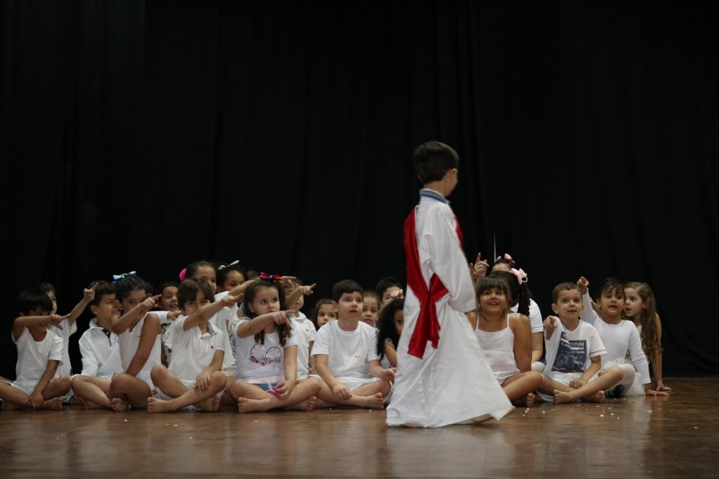 Projeto "Aprendendo com a Bíblia"